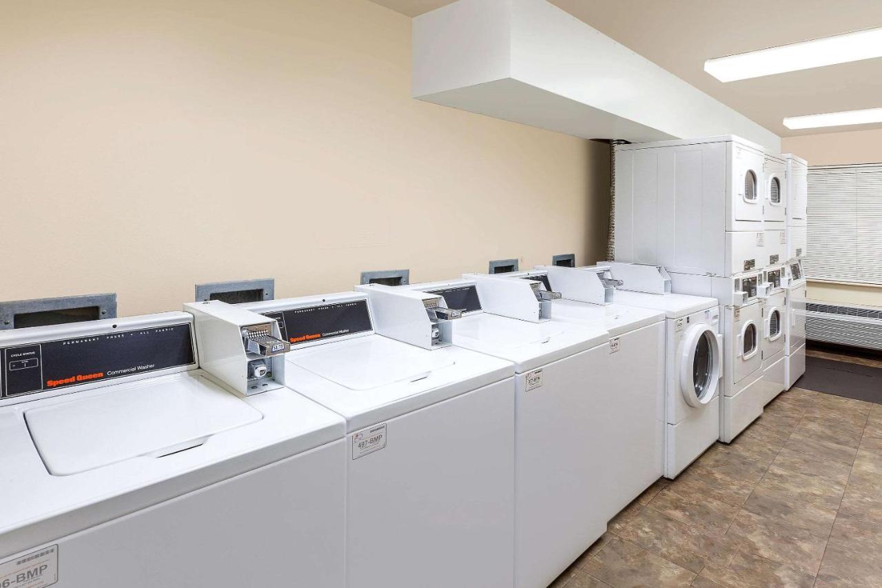 Woodspring Suites Council Bluffs Esterno foto