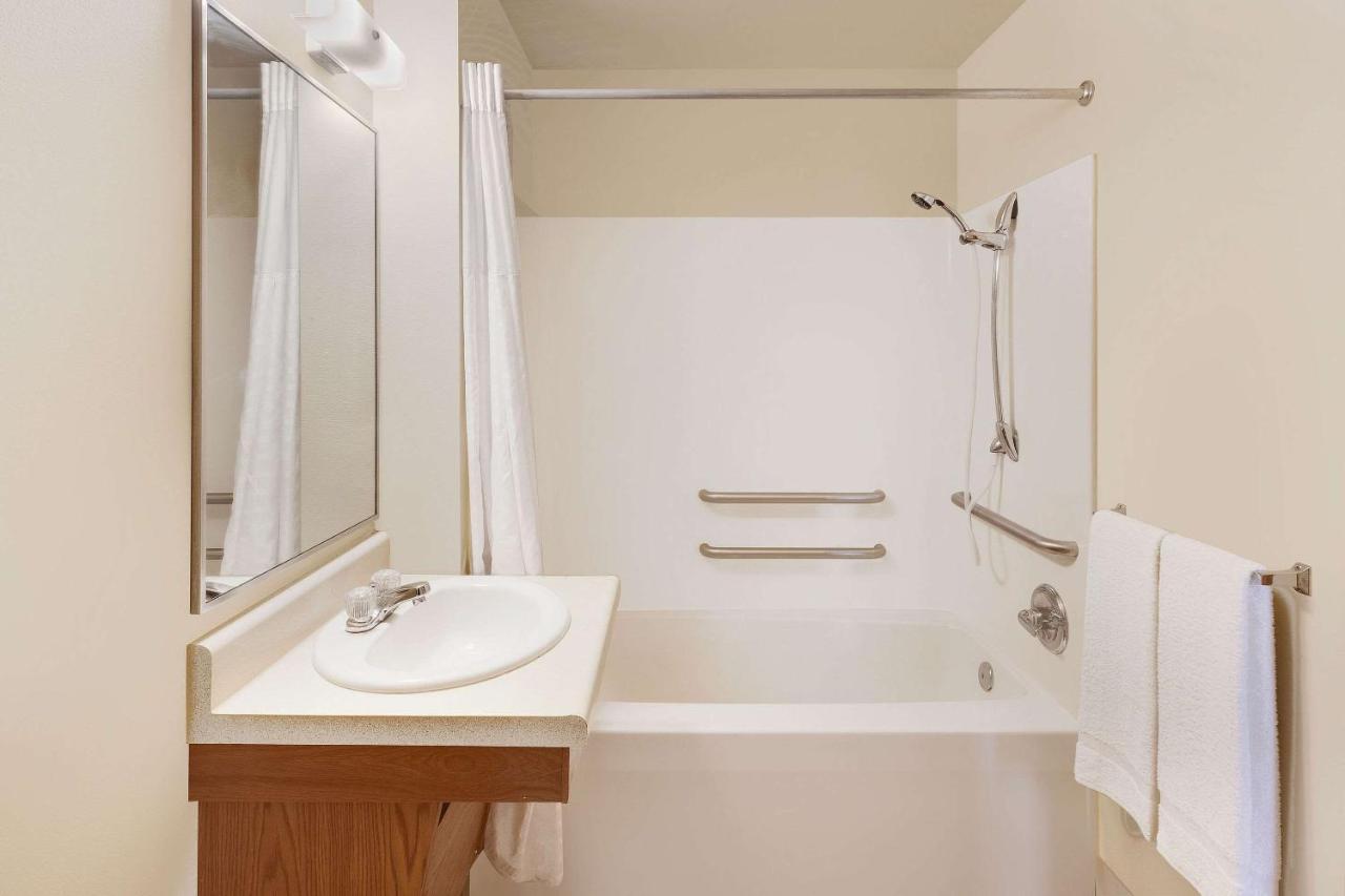 Woodspring Suites Council Bluffs Esterno foto